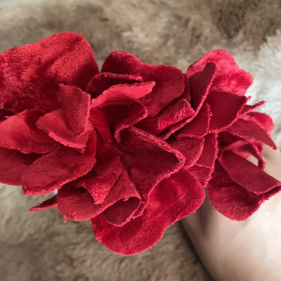 Rose Headband - Picture 2 of 4